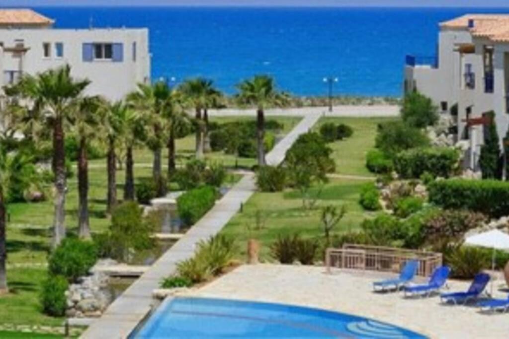 Odyssey Beach Front Apartment Chania  ภายนอก รูปภาพ
