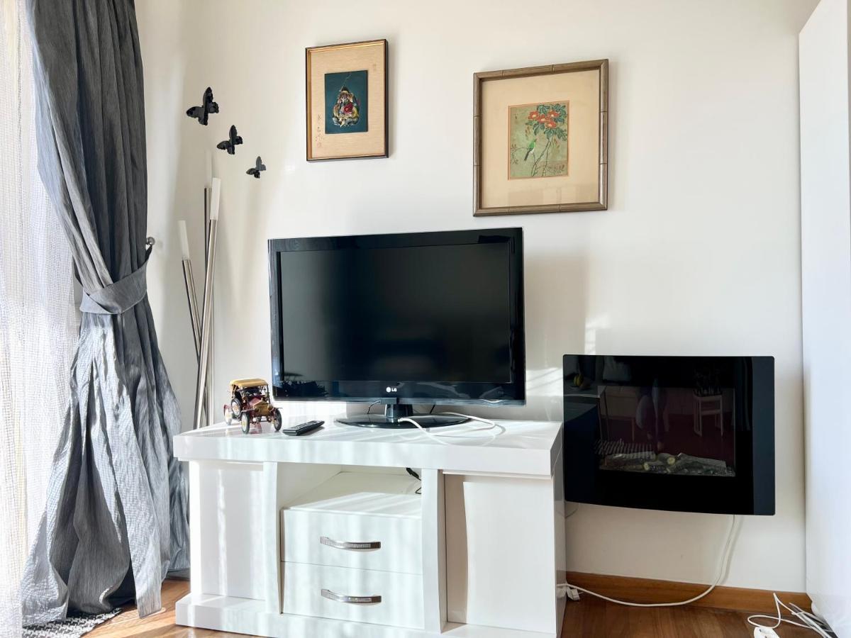 Odyssey Beach Front Apartment Chania  ภายนอก รูปภาพ