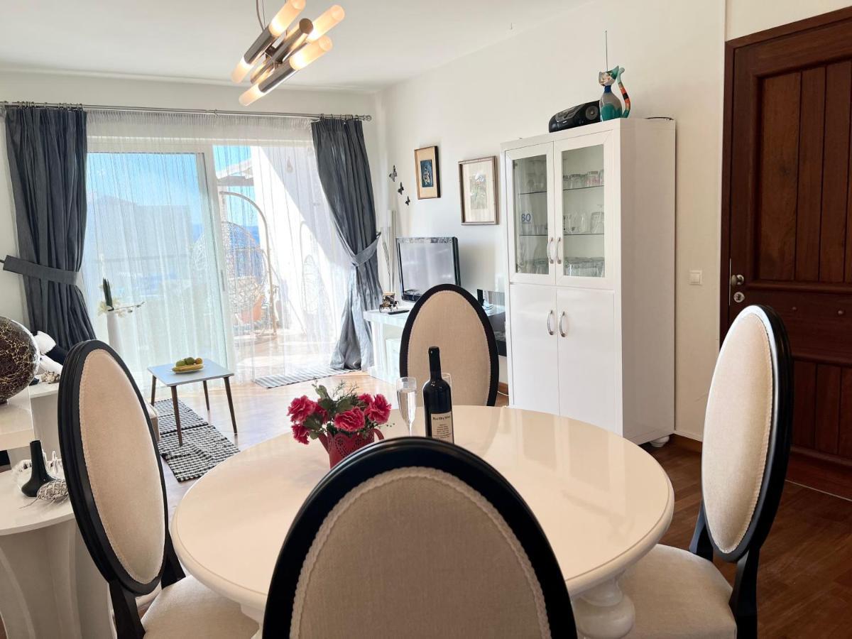 Odyssey Beach Front Apartment Chania  ภายนอก รูปภาพ