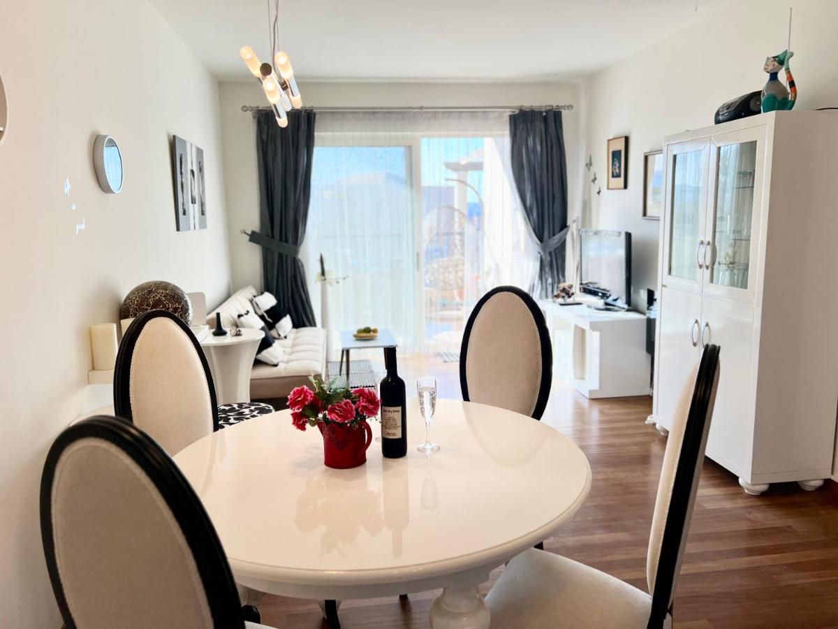Odyssey Beach Front Apartment Chania  ภายนอก รูปภาพ